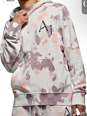NWOT size large Air Jordan Logo Tie-Dye Hoodie